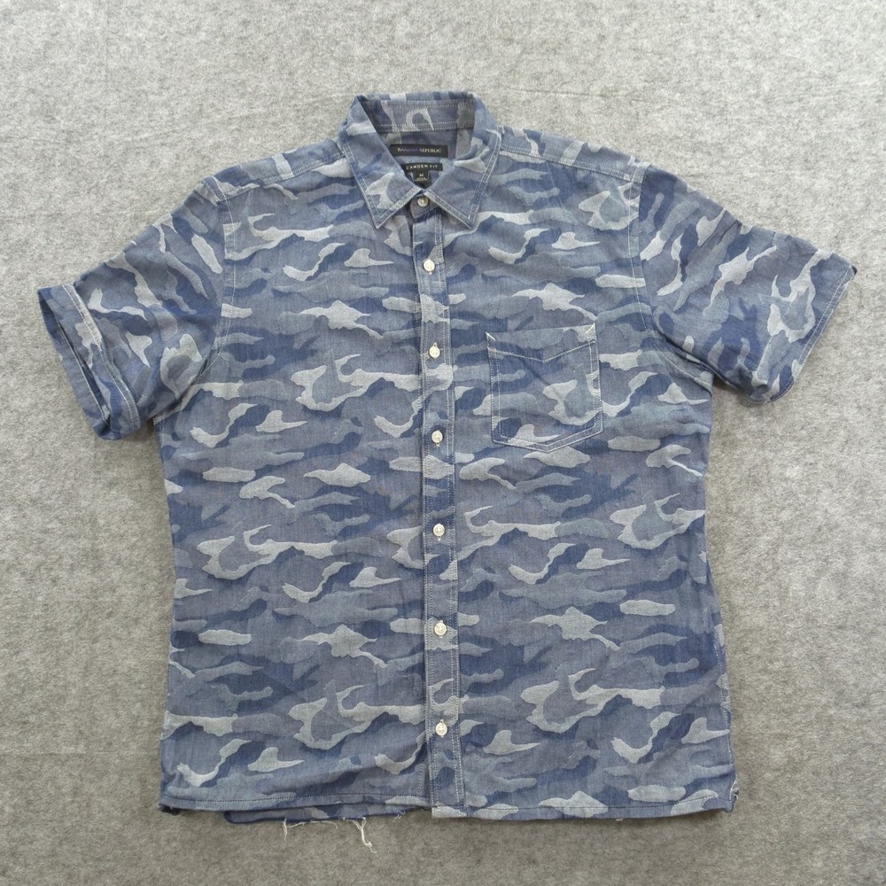 Banana Republic Shirt Mens Medium Blue Button Camo Camden Fit Short Sleeve